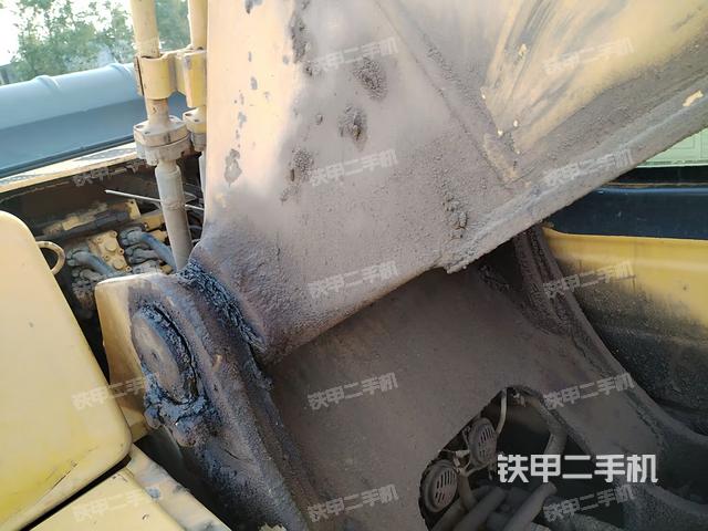 大臂根部 斜视（工作和回转装置）