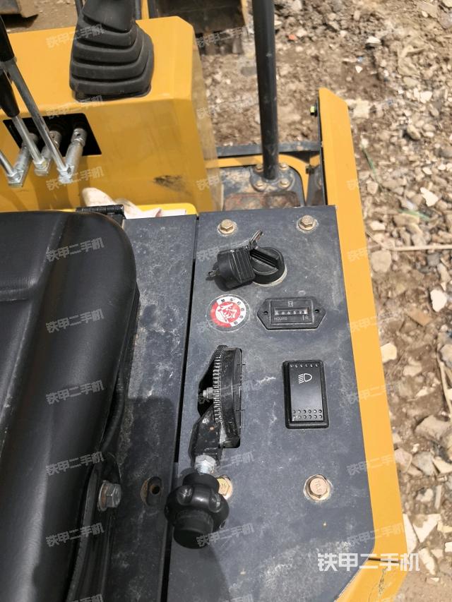 顯示屏?(駕駛室部分) 顯示屏?(駕駛室部分)