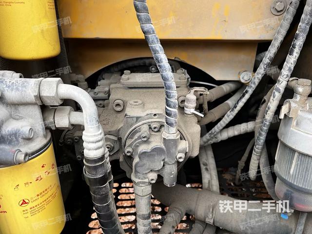 液壓泵室(大件艙室) 液壓泵室(大件艙室)