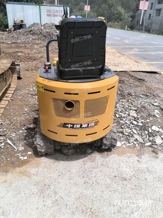 后窗玻璃角標(biāo)(駕駛室部分) 后窗玻璃角標(biāo)(駕駛室部分)