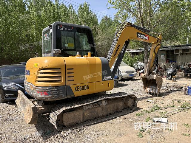 整機右后45°（整機外觀）