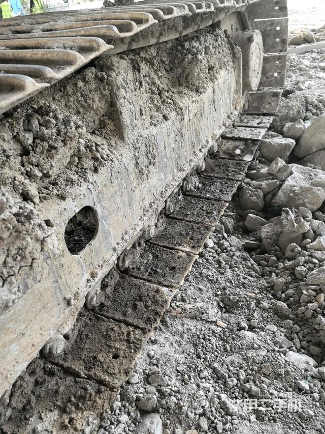 左托鏈輪和鏈筋(行走機構) 左托鏈輪和鏈筋(行走機構)