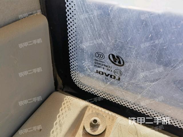 后窗玻璃角標(biāo)(駕駛室部分) 后窗玻璃角標(biāo)(駕駛室部分)