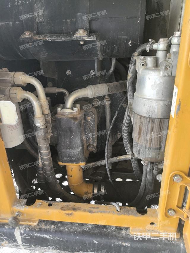 液壓泵室(大件艙室) 液壓泵室(大件艙室)