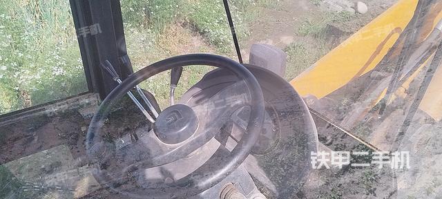 駕駛室操作臺(tái)（整機(jī)外觀及大件）