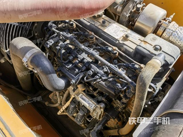 氣門室蓋螺絲特寫(上車部件) 氣門室蓋螺絲特寫(上車部件)