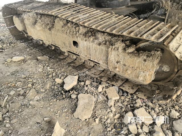 右側履帶整體?(行走機構) 右側履帶整體?(行走機構)