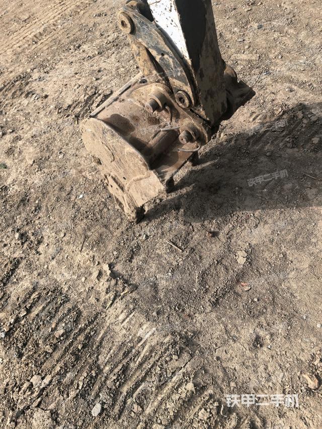 鏟斗右后整體（工作和回轉(zhuǎn)裝置）