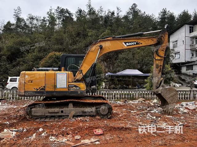 右后45(整機(jī)外觀) 右后45(整機(jī)外觀)