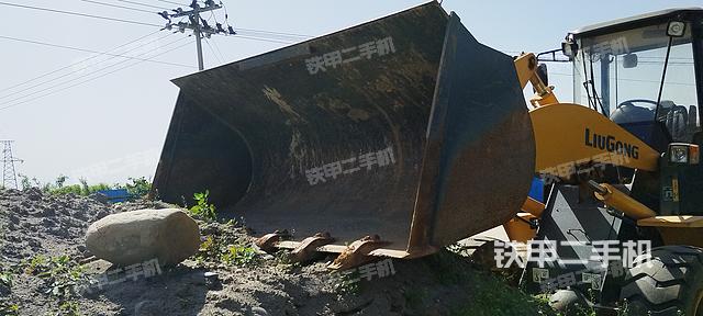 工作裝置整體（整機(jī)外觀及大件）