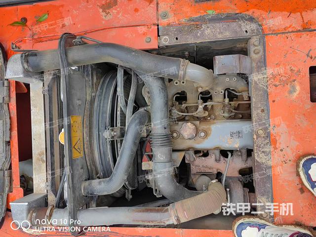 發(fā)動(dòng)機(jī)整體俯視(整機(jī)外觀) 發(fā)動(dòng)機(jī)整體俯視(整機(jī)外觀)
