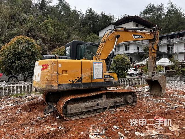 右前45(整機(jī)外觀) 右前45(整機(jī)外觀)