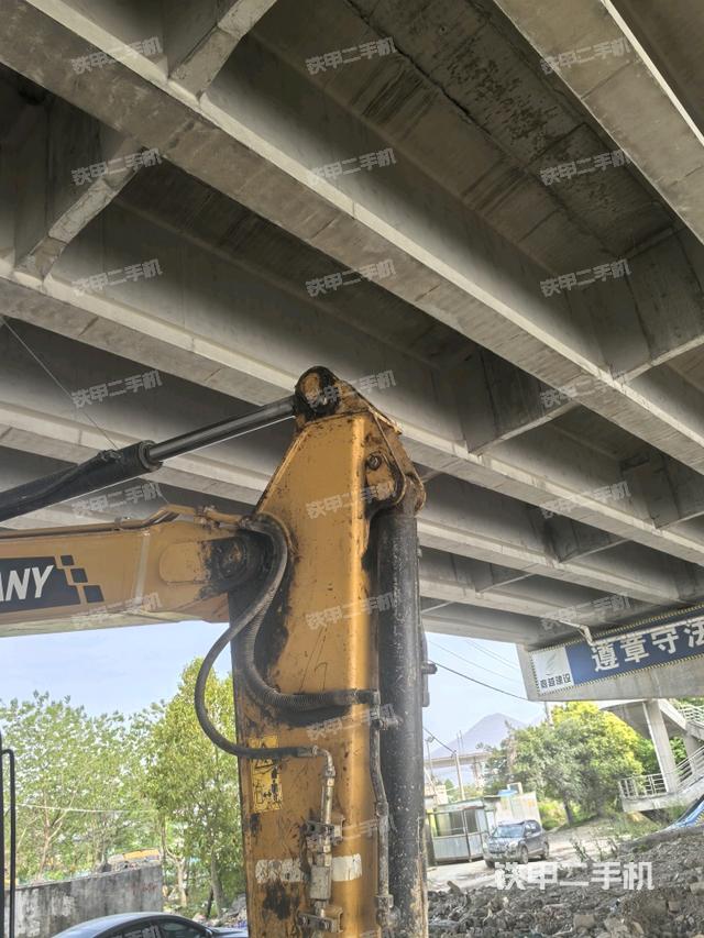 小臂整體右前(工作和回轉裝置) 小臂整體右前(工作和回轉裝置)