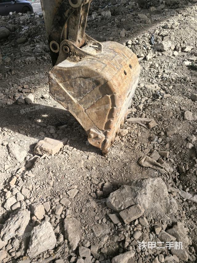 鏟斗45度(工作和回轉裝置) 鏟斗45度(工作和回轉裝置)