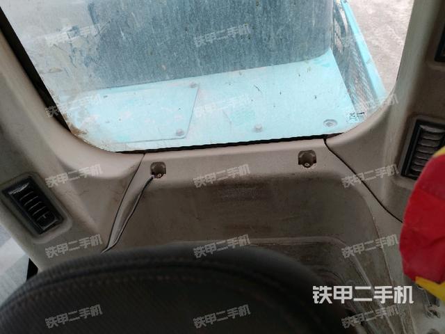 座椅后部(駕駛室部分) 座椅后部(駕駛室部分)