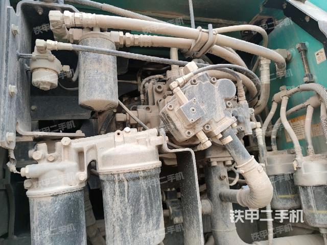 液壓泵斜45?右(大件艙室) 液壓泵斜45?右(大件艙室)