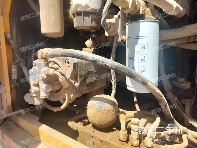 液壓泵斜45?左(大件艙室) 液壓泵斜45?左(大件艙室)