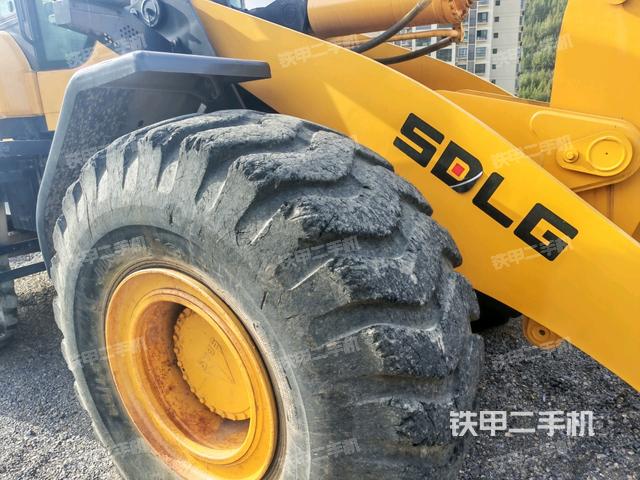 左前輪（行走機(jī)構(gòu)）