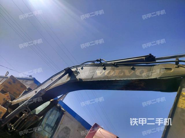 大臂整體?右側(cè)(工作和回轉(zhuǎn)裝置) 大臂整體?右側(cè)(工作和回轉(zhuǎn)裝置)