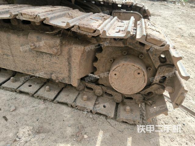 右驅(qū)動(dòng)輪（行走機(jī)構(gòu)）