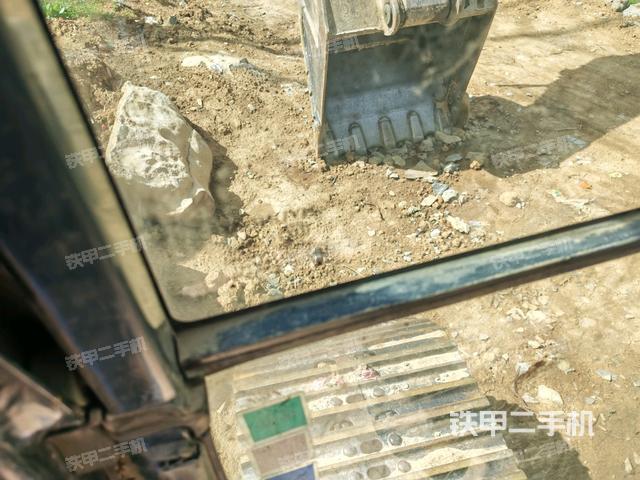 座椅后部(駕駛室部分) 座椅后部(駕駛室部分)