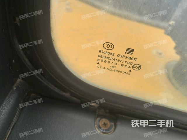 后窗玻璃角標(biāo)（駕駛室部分）