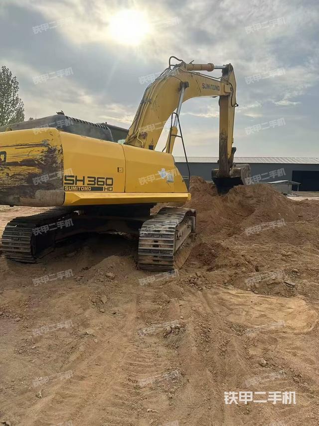 整機(jī)右后45°(整機(jī)外觀) 整機(jī)右后45°(整機(jī)外觀)