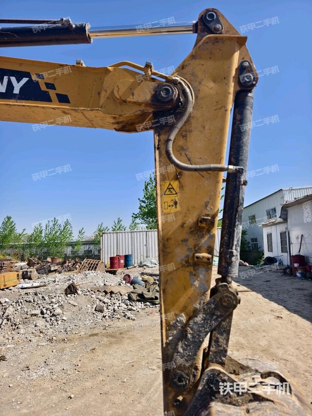 小臂整體右前（工作和回轉(zhuǎn)裝置）