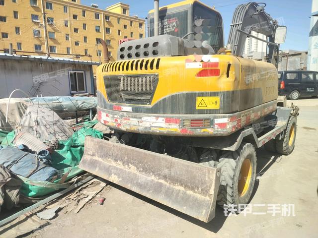 整機(jī)右后45°(整機(jī)外觀) 整機(jī)右后45°(整機(jī)外觀)