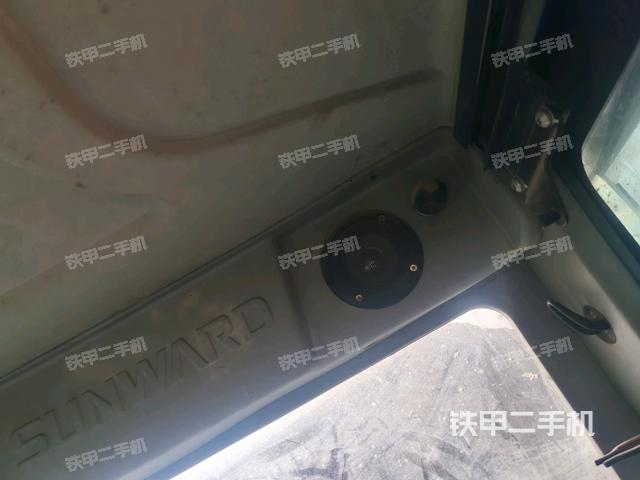 頂棚整體(駕駛室部分) 頂棚整體(駕駛室部分)