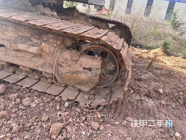 右側(cè)行走馬達(dá)蓋板(行走機(jī)構(gòu)) 右側(cè)行走馬達(dá)蓋板(行走機(jī)構(gòu))