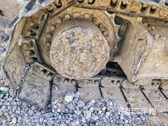 左驅(qū)動(dòng)輪(行走機(jī)構(gòu)) 左驅(qū)動(dòng)輪(行走機(jī)構(gòu))