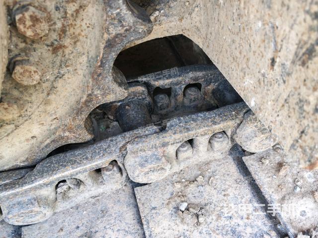 右側(cè)行走馬達(dá)蓋板(行走機(jī)構(gòu)) 右側(cè)行走馬達(dá)蓋板(行走機(jī)構(gòu))