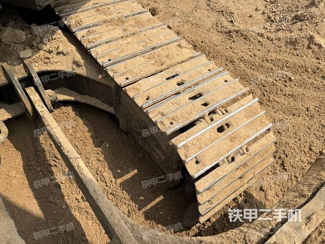 單側履帶整體（整機外觀）