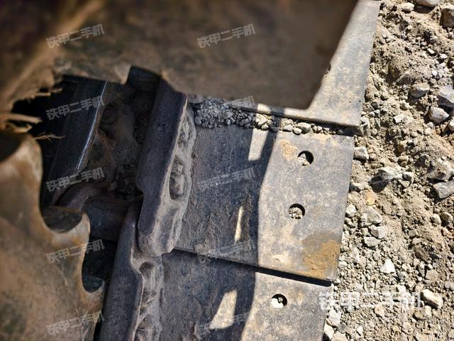 左側(cè)行走馬達(dá)蓋板（行走機(jī)構(gòu)）