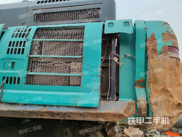 散熱器正面(大件艙室) 散熱器正面(大件艙室)