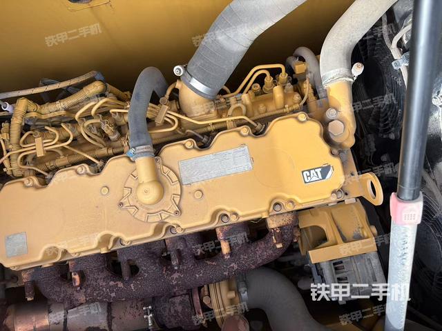 發(fā)動機整體俯視(整機外觀) 發(fā)動機整體俯視(整機外觀)