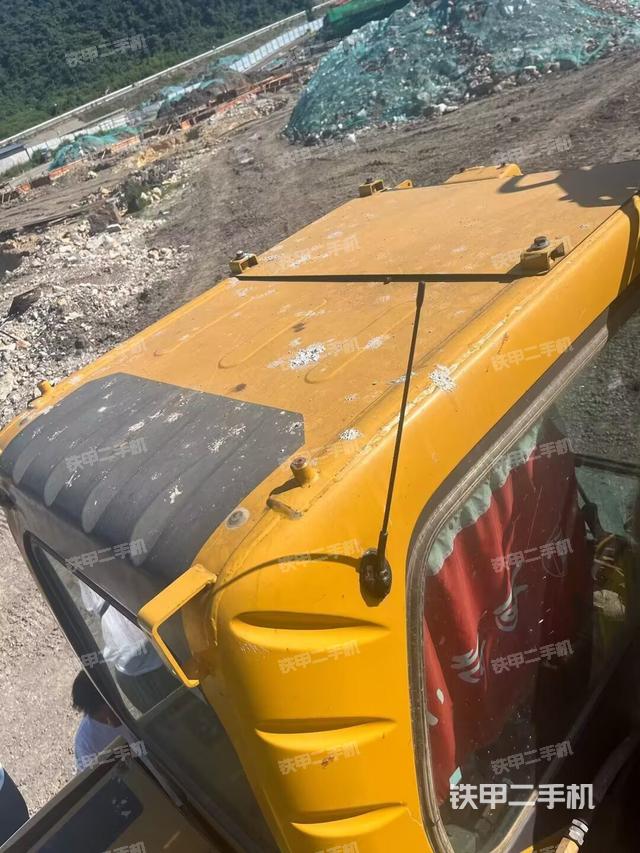 駕駛室頂部俯視（上車部件）