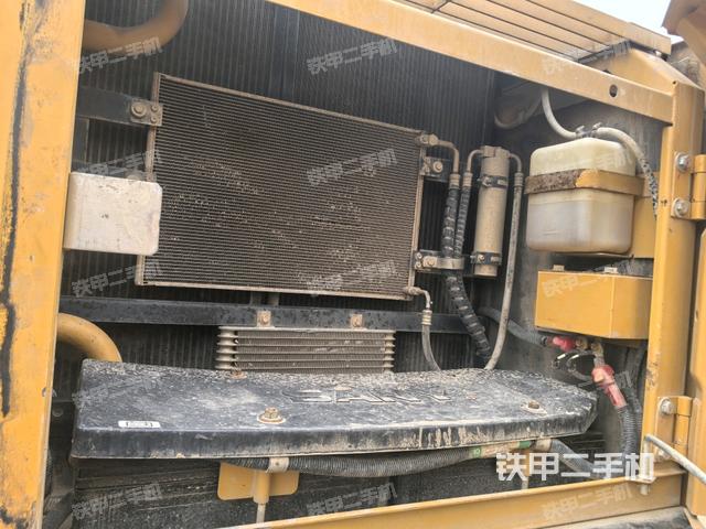 散熱器正面（大件艙室）