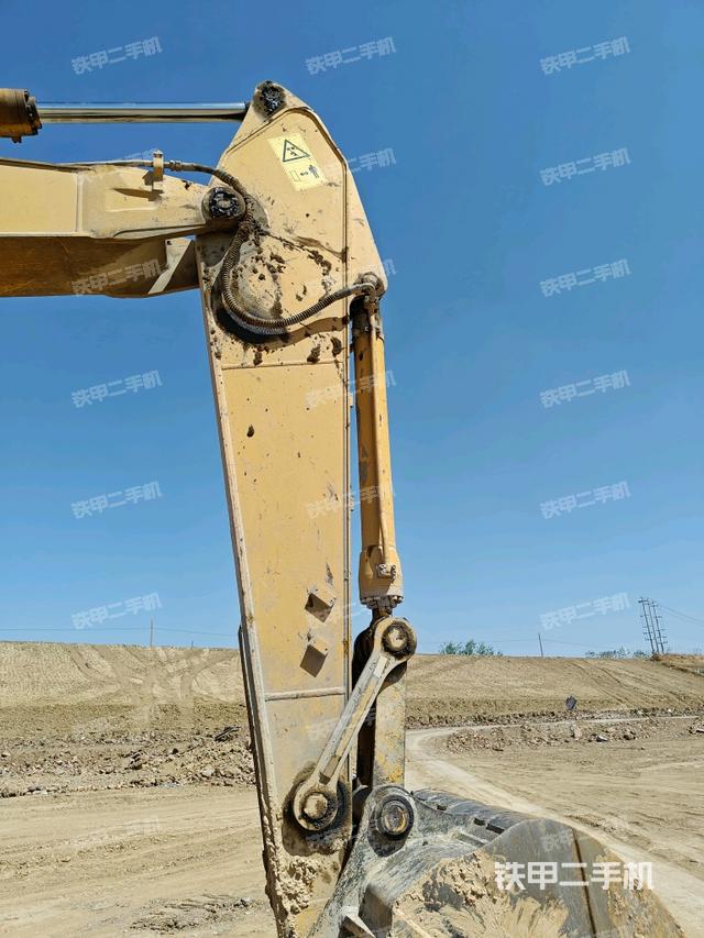 小臂整體左后（工作和回轉(zhuǎn)裝置）