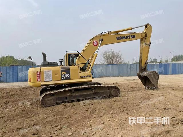 整機右后45°(整機外觀) 整機右后45°(整機外觀)