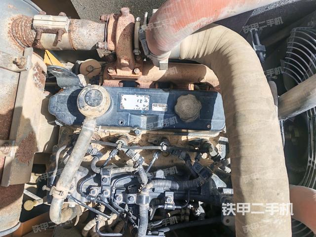 發(fā)動(dòng)機(jī)室(上車部件) 發(fā)動(dòng)機(jī)室(上車部件)