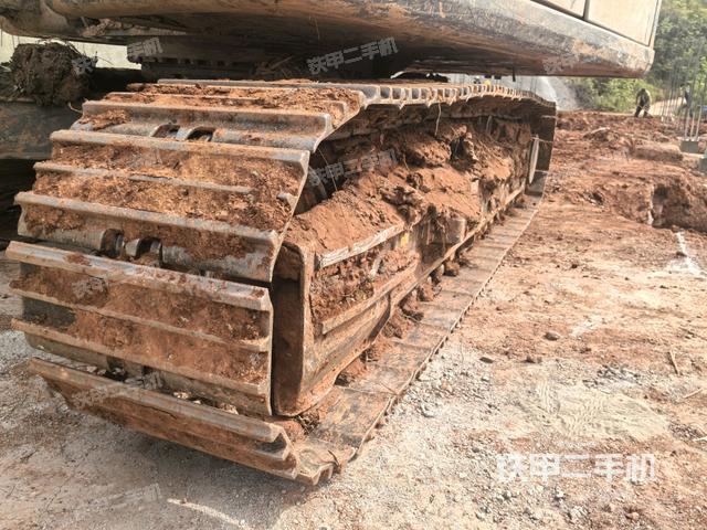 左側(cè)履帶整體?（行走機構(gòu)）