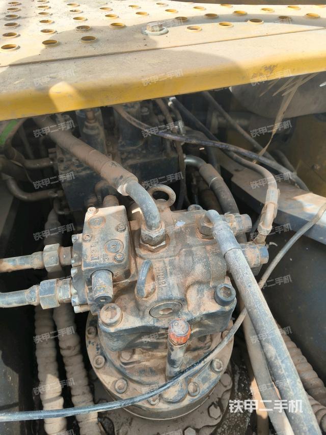 回轉(zhuǎn)馬達(dá)（上車部件）