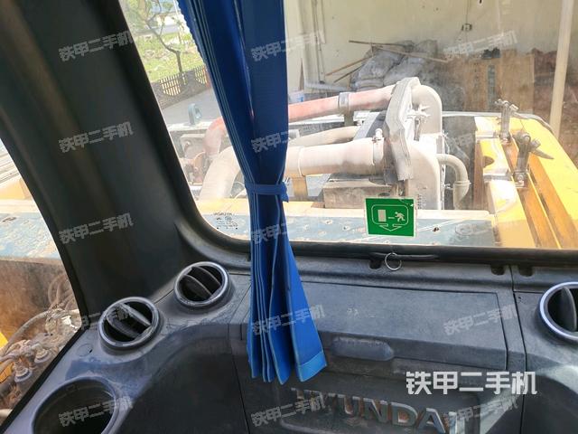 左后方玻璃角標(biāo)(駕駛室部分) 左后方玻璃角標(biāo)(駕駛室部分)