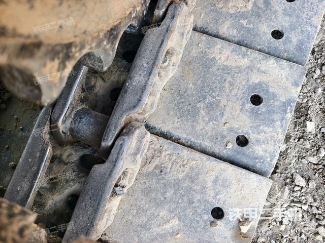 右側(cè)行走馬達(dá)蓋板（行走機(jī)構(gòu)）