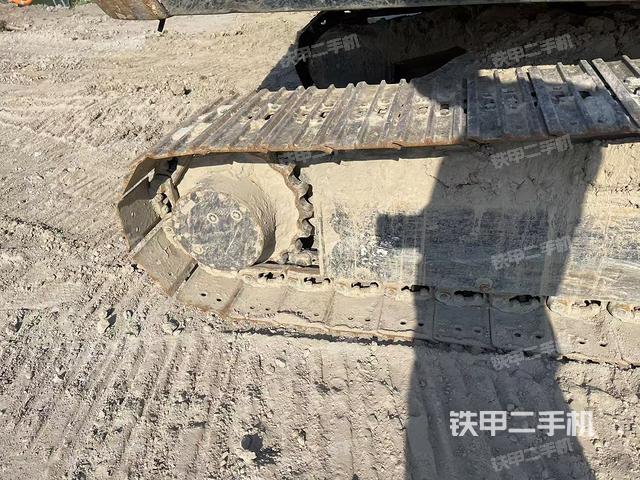 左導(dǎo)向輪（行走機(jī)構(gòu)）