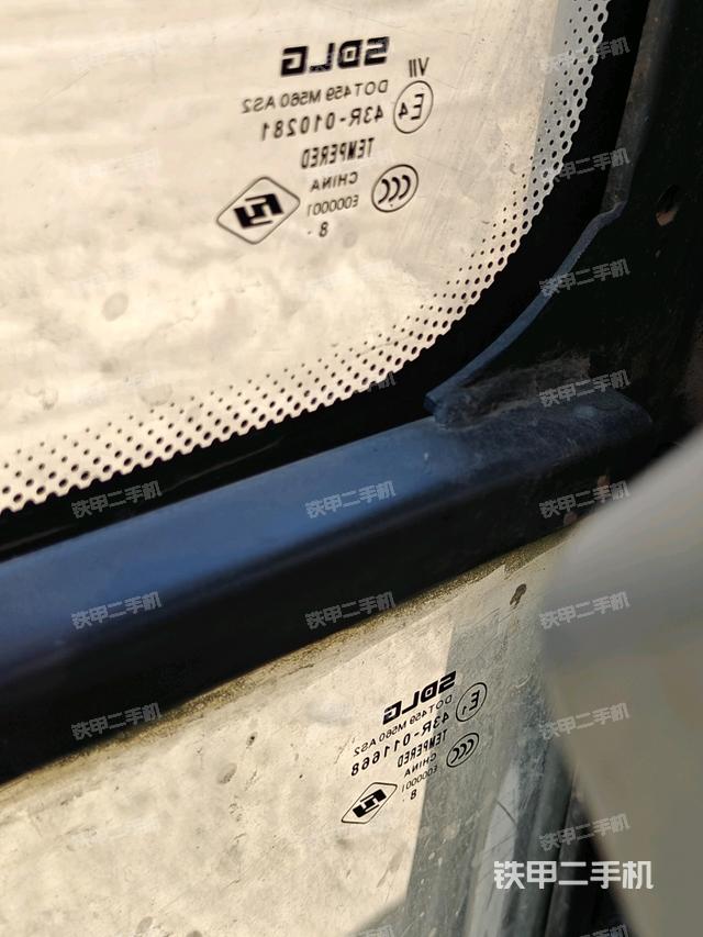 駕駛室正側(cè)（駕駛室部分）