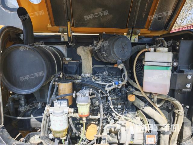 發(fā)動(dòng)機(jī)整體俯視（整機(jī)外觀）