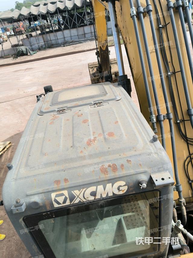 駕駛室頂部俯視（上車部件）